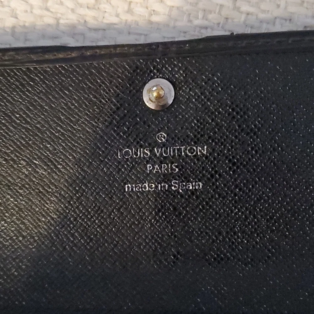 Louis Vuitton Epi Leather Sarah Long Wallet